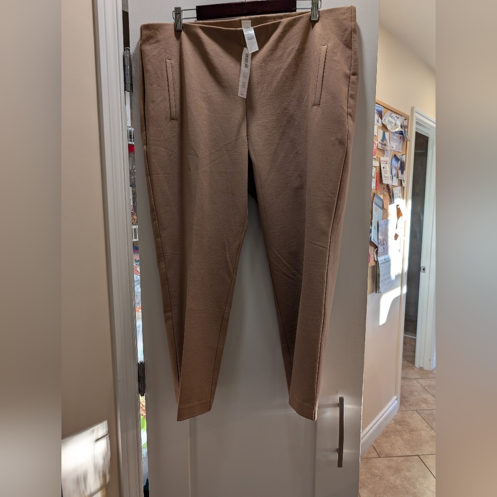 NWT Chicos Juliet Ankle Pant,3.5 P